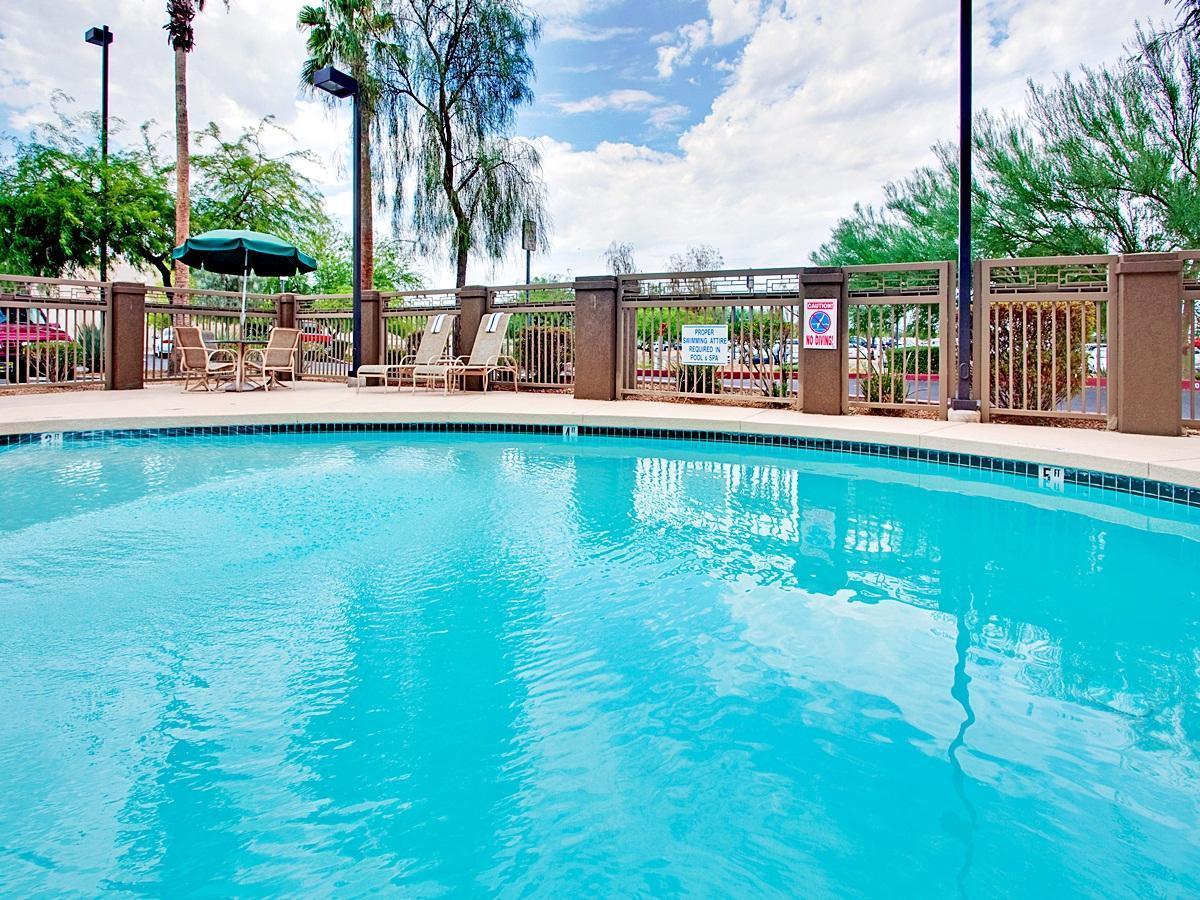 Holiday Inn Express Peoria North - Glendale By Ihg Ngoại thất bức ảnh