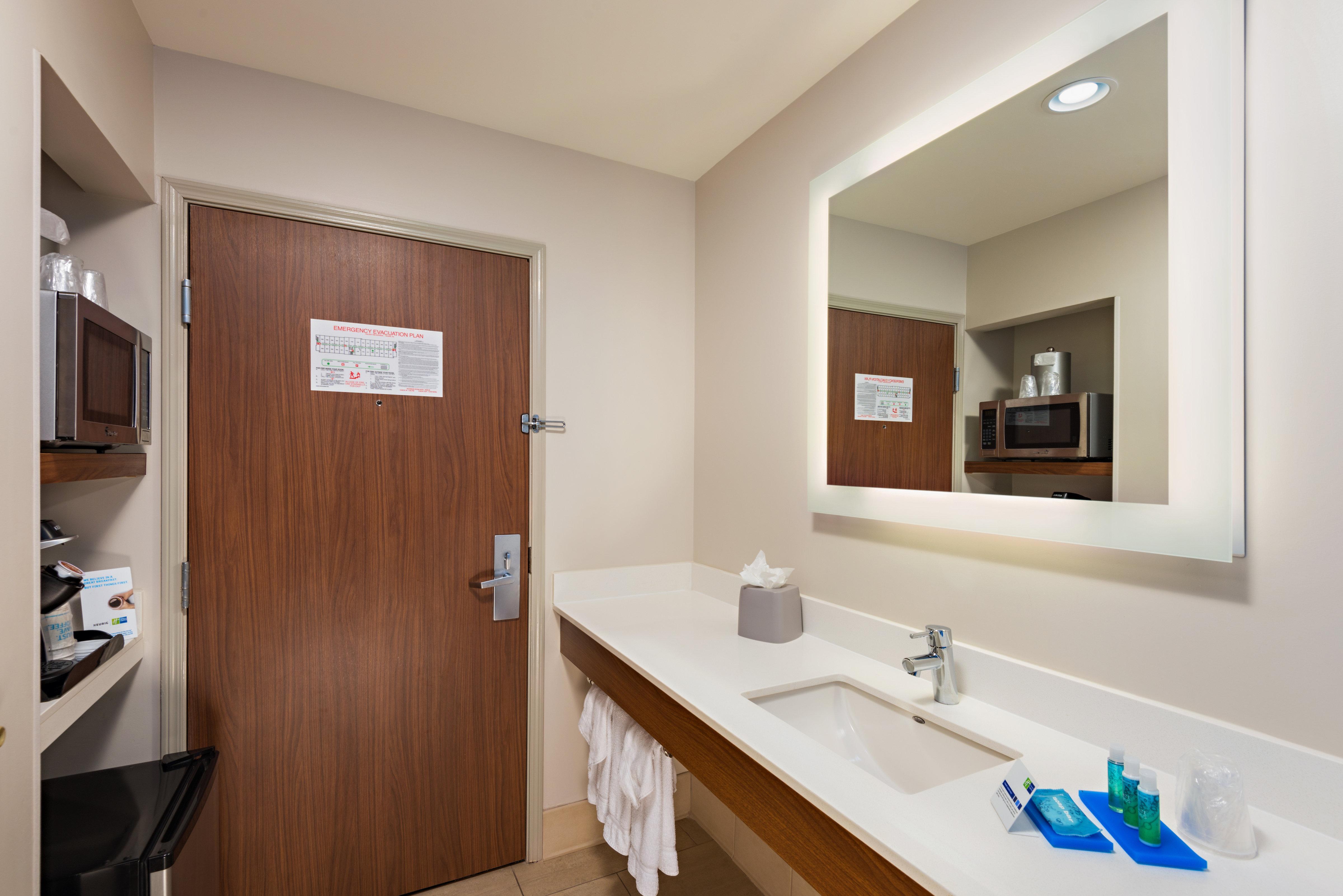 Holiday Inn Express Peoria North - Glendale By Ihg Ngoại thất bức ảnh