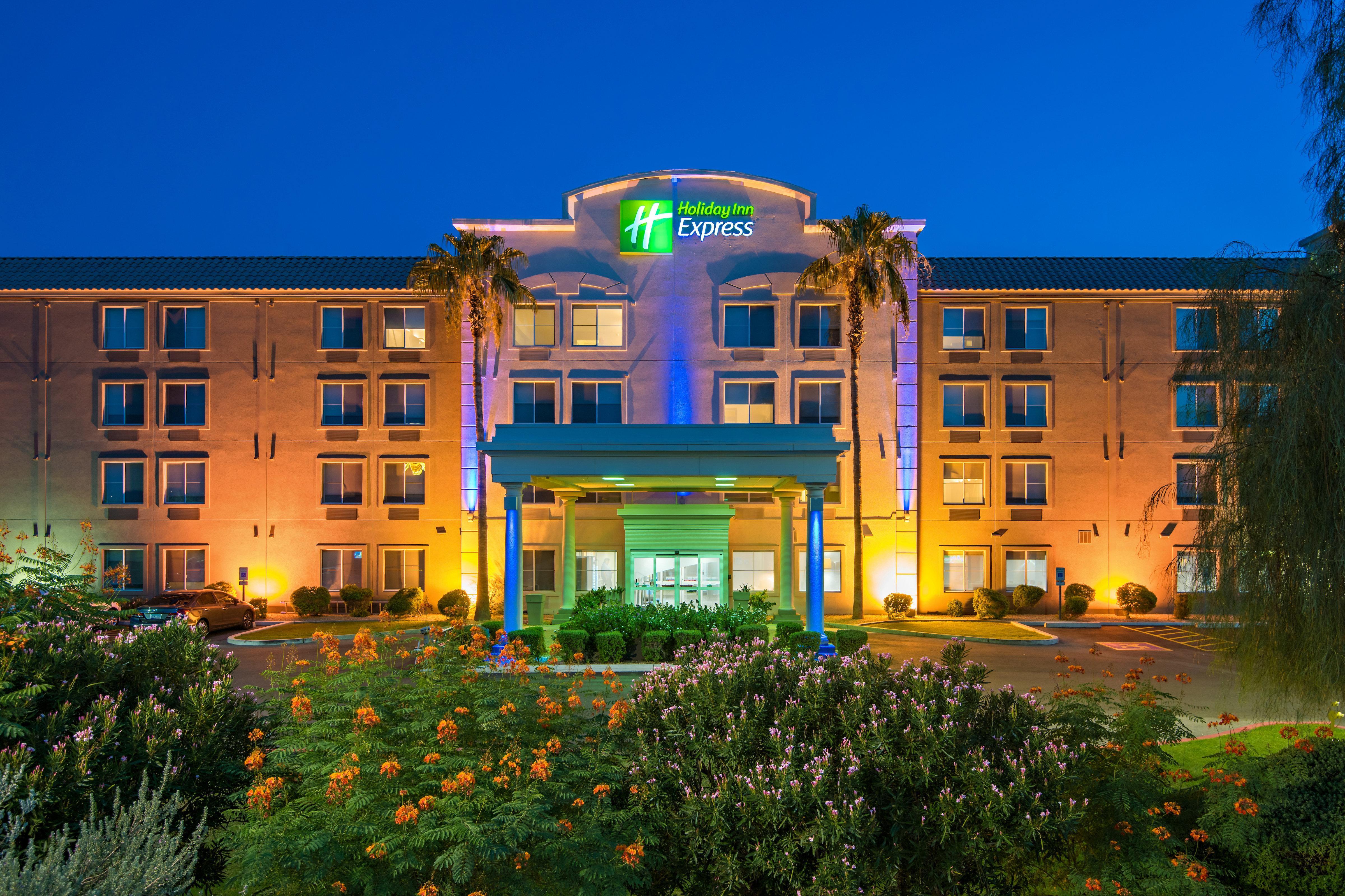 Holiday Inn Express Peoria North - Glendale By Ihg Ngoại thất bức ảnh