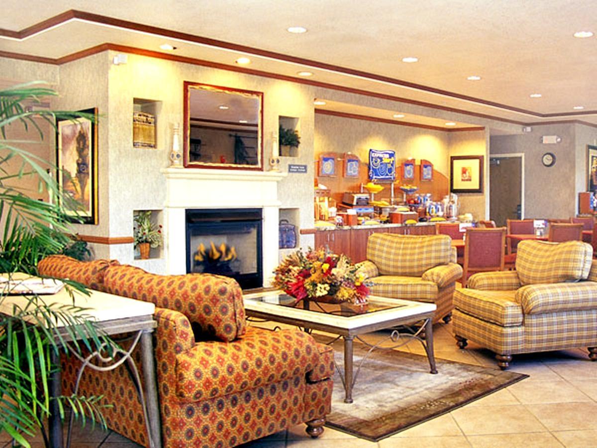 Holiday Inn Express Peoria North - Glendale By Ihg Ngoại thất bức ảnh