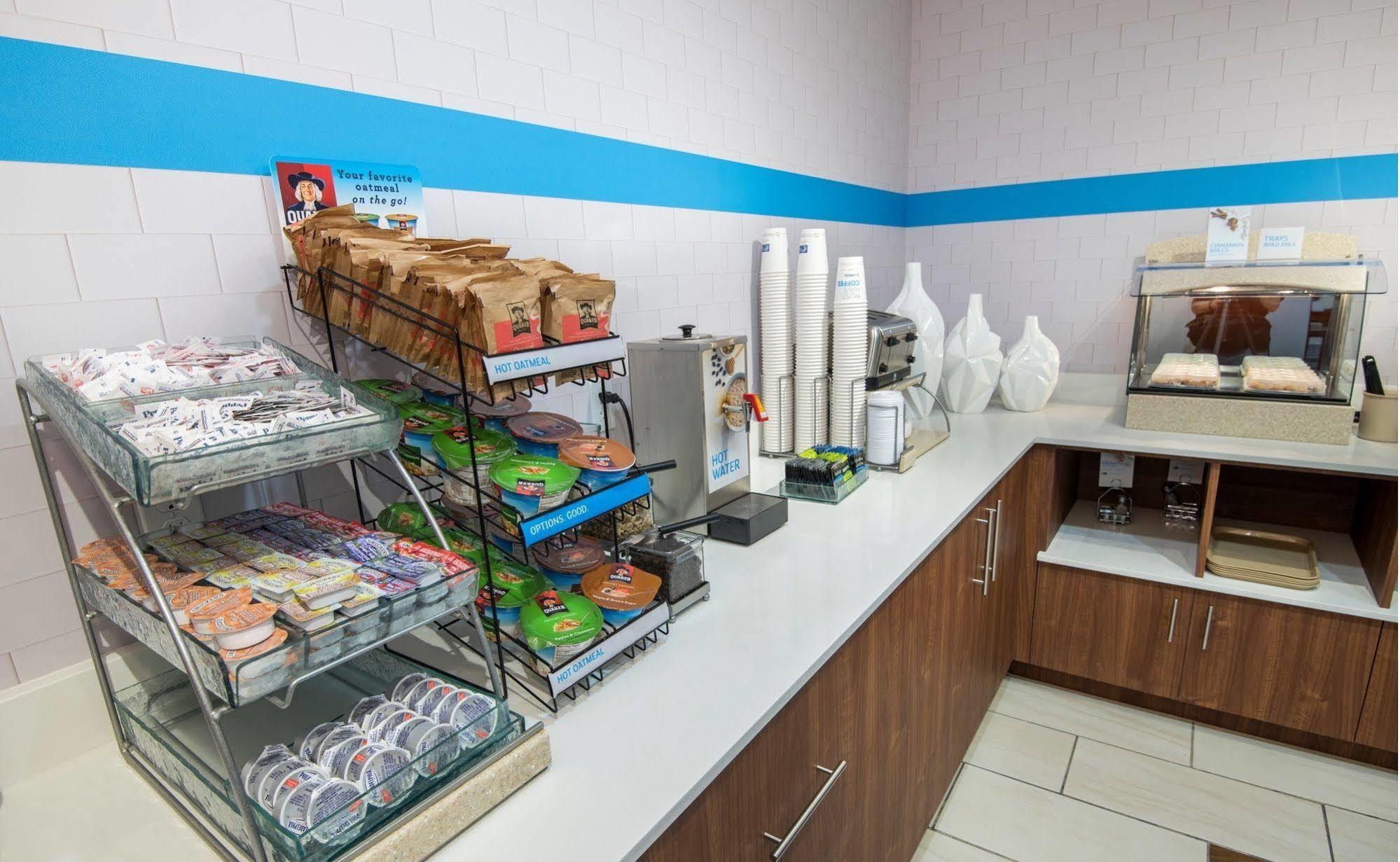 Holiday Inn Express Peoria North - Glendale By Ihg Ngoại thất bức ảnh