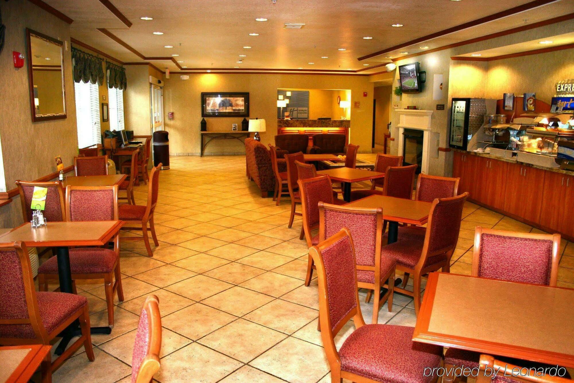 Holiday Inn Express Peoria North - Glendale By Ihg Ngoại thất bức ảnh